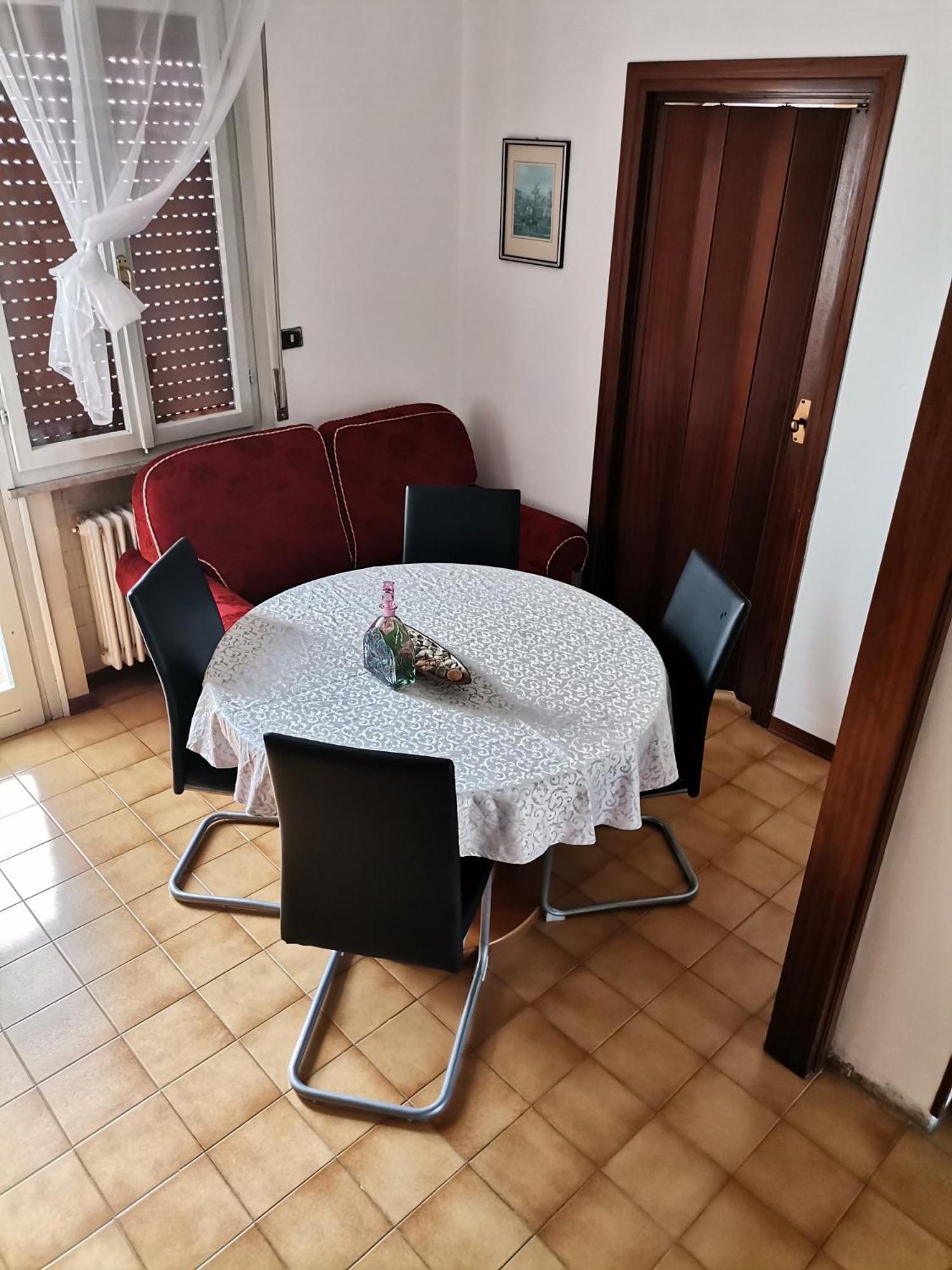 Camera In Appartamento Pordenone Eksteriør bilde